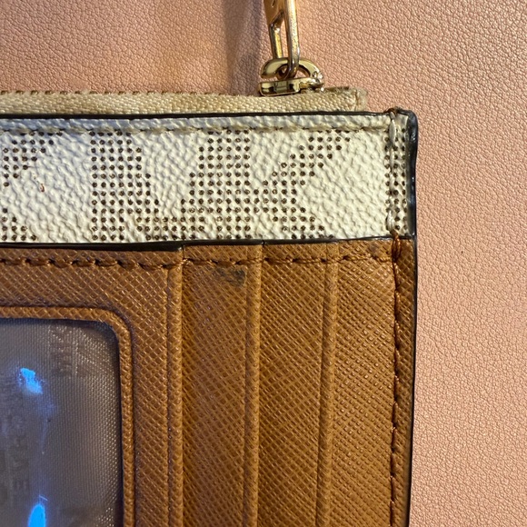 Michael Kors Logo Zip Card Holder Wallet - Picture 4 of 7